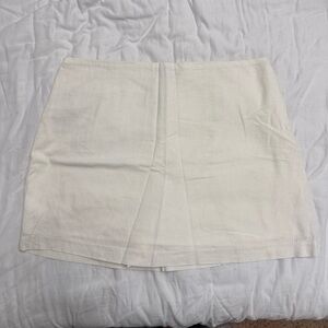Abercrombie & Fitch White Mini Skirt